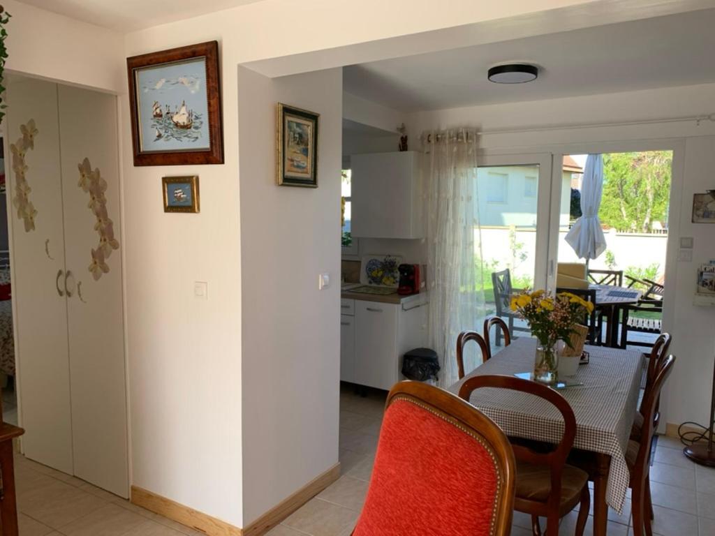 Residence Les Jardins De Courseulles F3 Екстер'єр фото